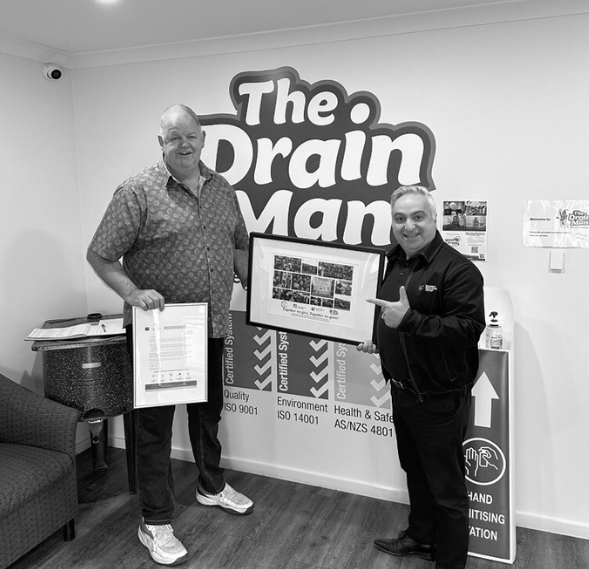 Stefan Kazakis supporting The Drain Man